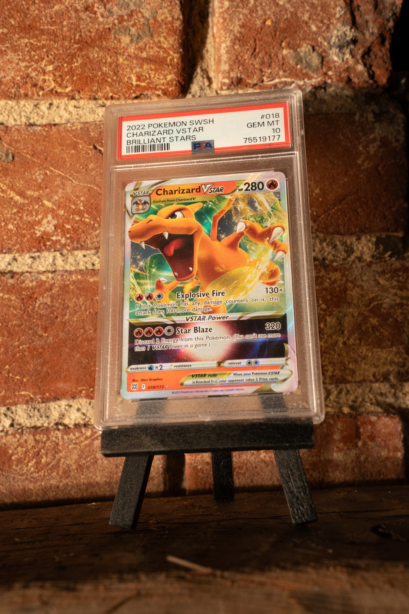 Charizard VSTAR - SWSH09: Brilliant Stars - PSA 10