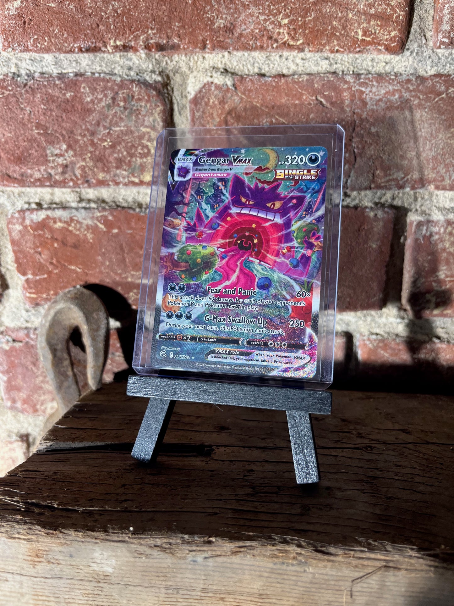 Gengar VMAX (Alternate Art Secret) - SWSH08: Fusion Strike (SWSH08)