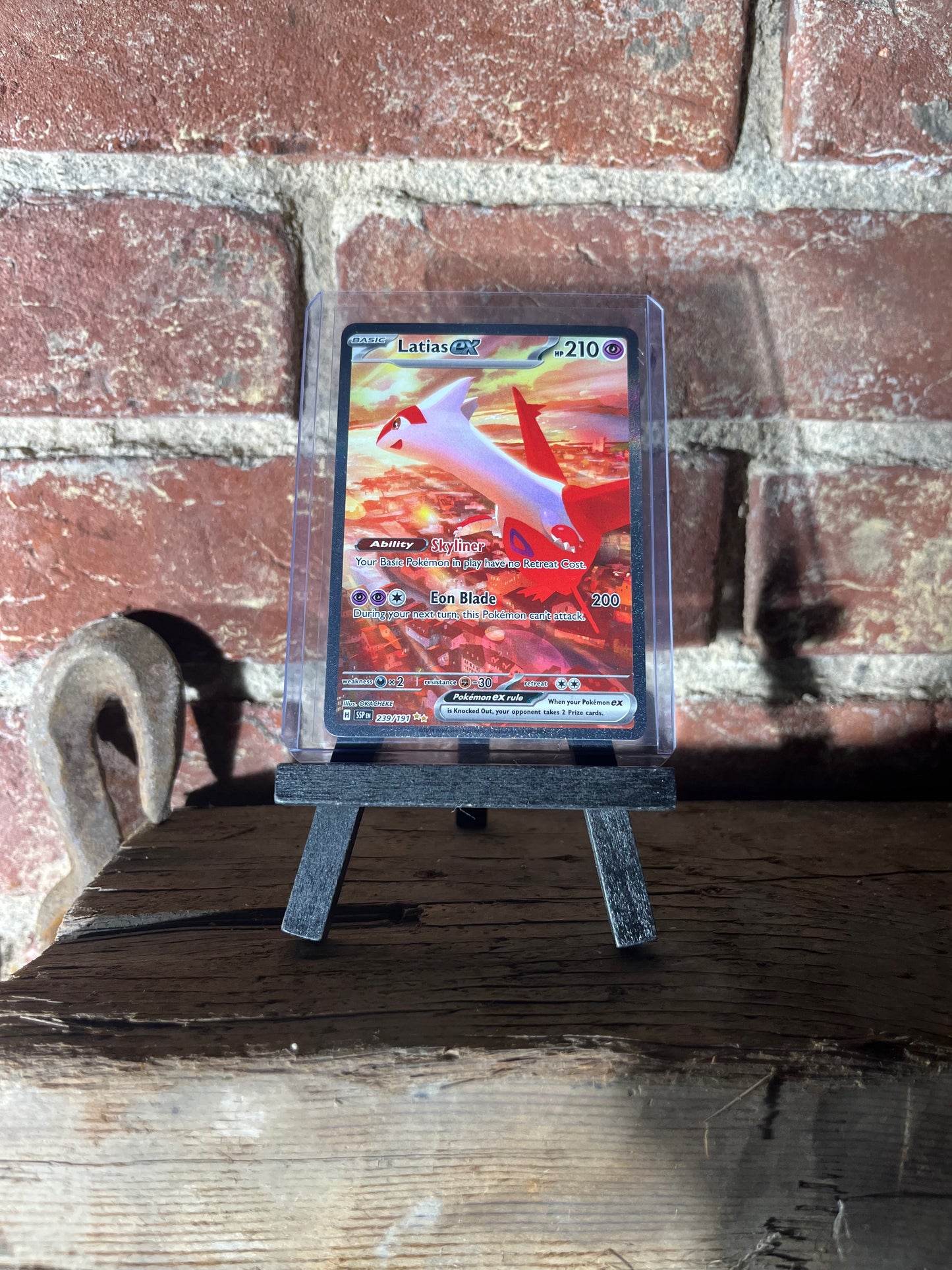 Latias ex - 239/191 - SV08: Surging Sparks (SV08)